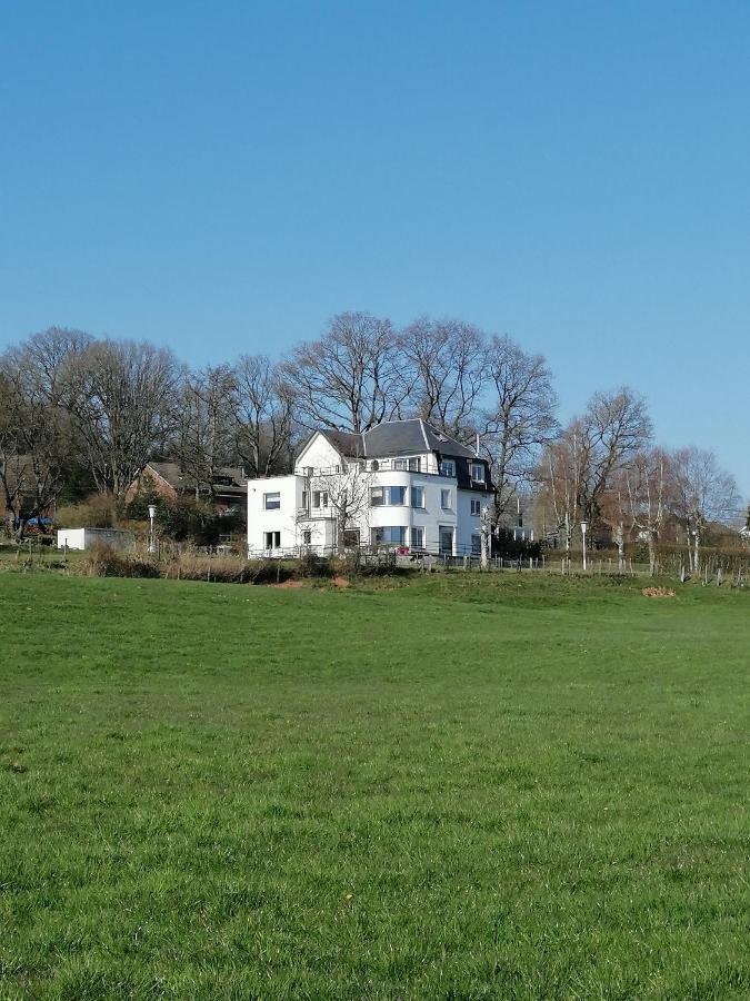 La Roseraie Stavelot Bagian luar foto